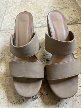 Summer heel